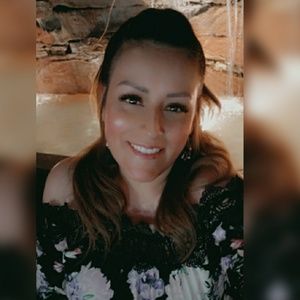 Meet your Posher, Adriana